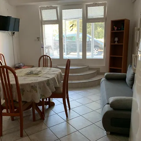 Apartman Auer Apartment Pula